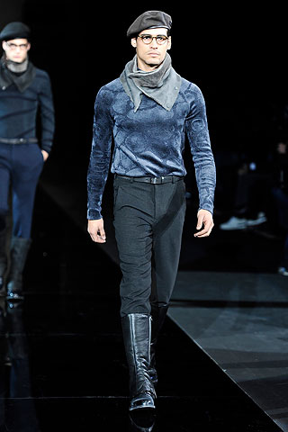 Giorgio Armani / - 2010-2011